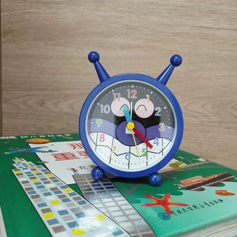 Réveil mignon Anpanman, horlog - Free Cosplay Prop Patterns avis et prix